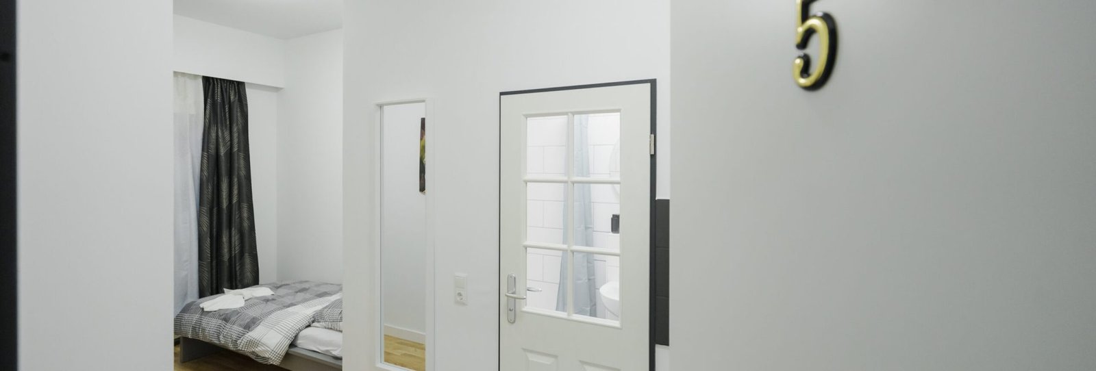 Zimmer 5 – Stilvolles Ambiente und moderner Komfort