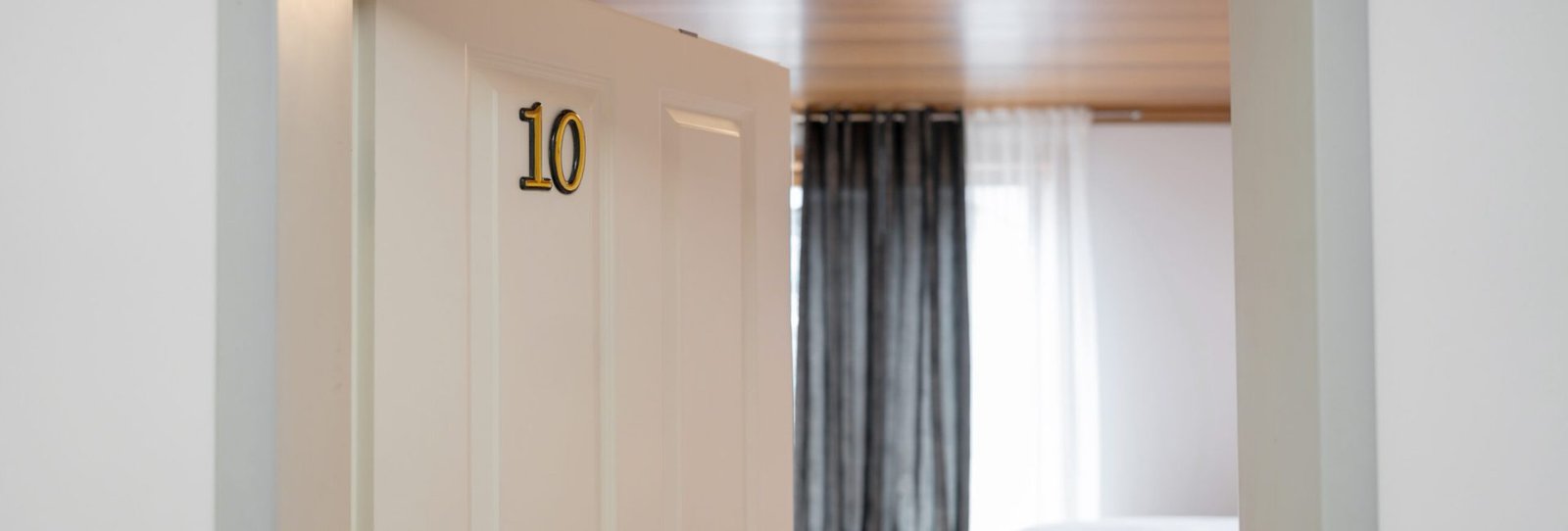 Zimmer 10 – Einzelzimmer mit Balkon