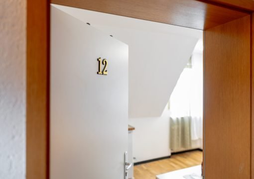 Zimmer 12 – Einzelzimmer mit Balkon