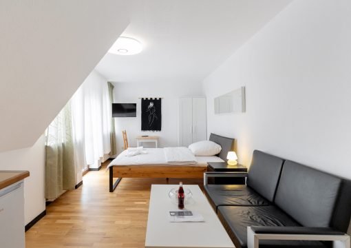 Zimmer 12 – Einzelzimmer mit Balkon